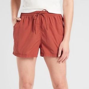 Athleta Expedition Short in Etruscan Red